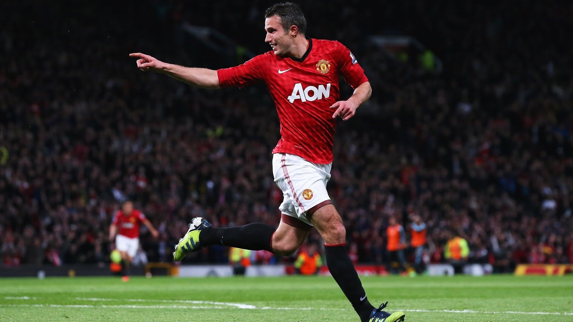 “中国足球产业链逐步完善，行业迎来黄金发展期”，中国足球产业白皮书